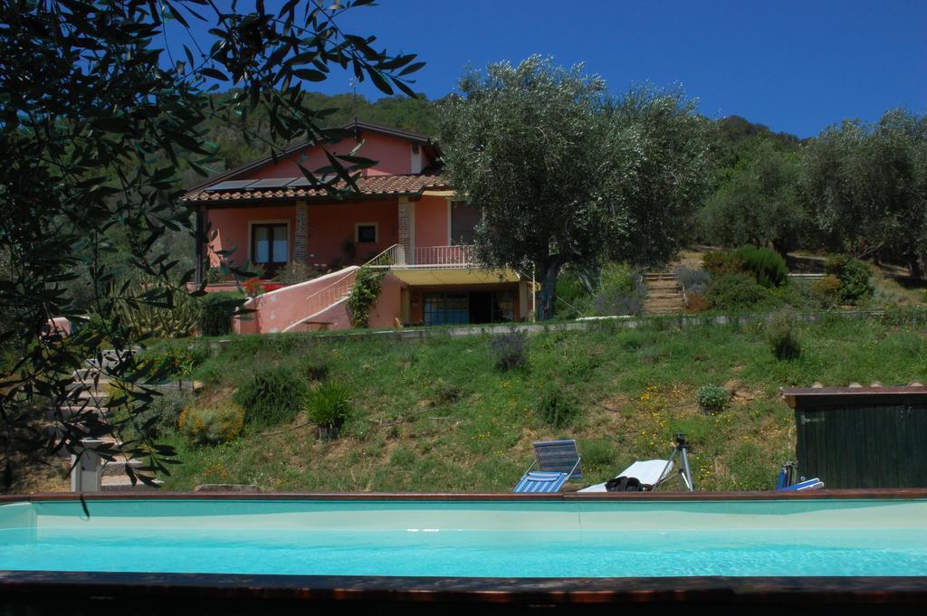 Il Pino Bed & Breakfast Vetulonia Exterior photo